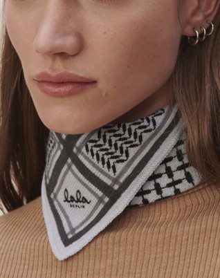 Lala Berlin Schal - Triangle Trinity Classic XS